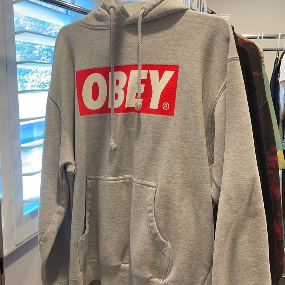Obey hoodie
